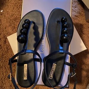 Woman’s flat sandal